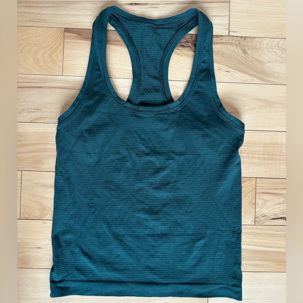 Lululemon Swiftly Racerback Race Length Legacy Green Size 2